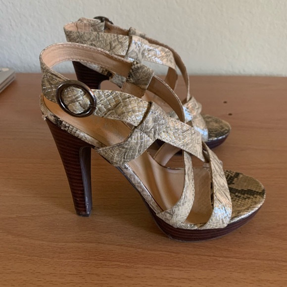 Heels - Picture 2 of 4